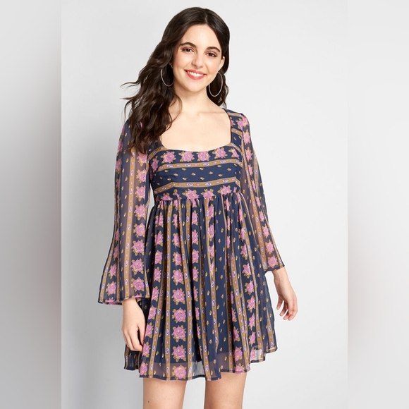 Modcloth Dresses & Skirts - ModCloth boho floral paisley print baby doll long sleeve mini dress
